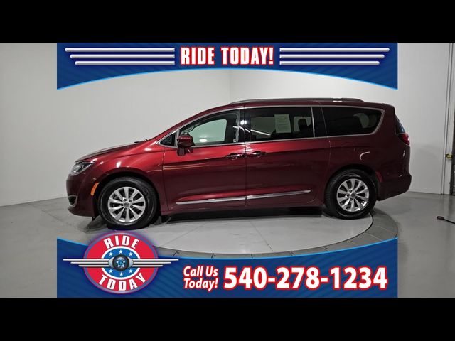 2018 Chrysler Pacifica Touring-L