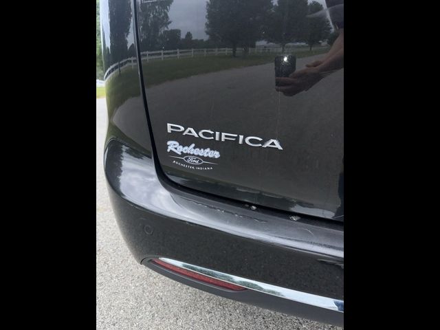 2018 Chrysler Pacifica Touring-L