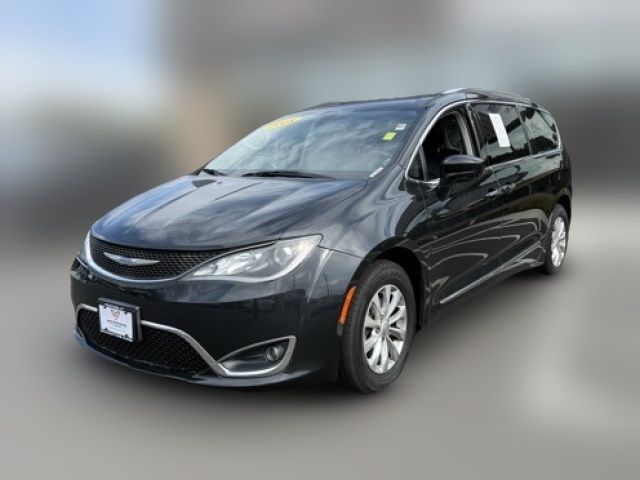 2018 Chrysler Pacifica Touring-L