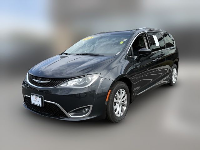 2018 Chrysler Pacifica Touring-L