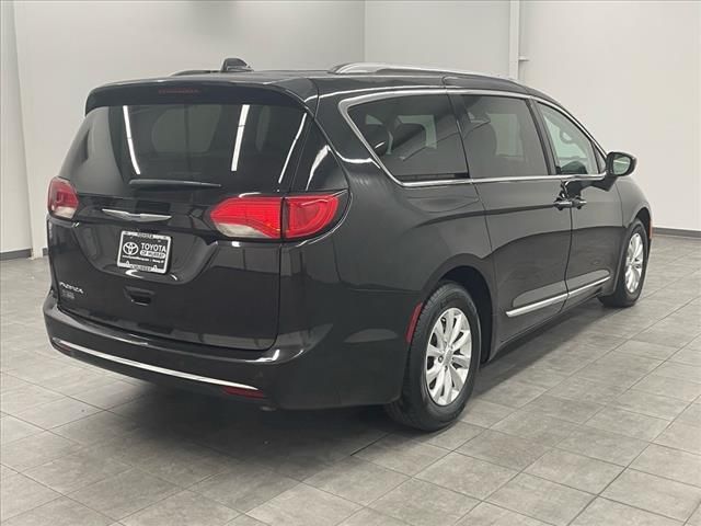 2018 Chrysler Pacifica Touring-L