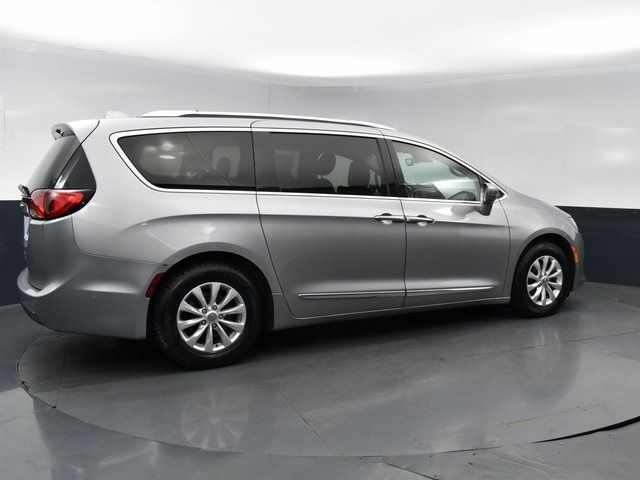 2018 Chrysler Pacifica Touring-L