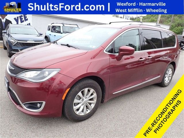 2018 Chrysler Pacifica Touring-L