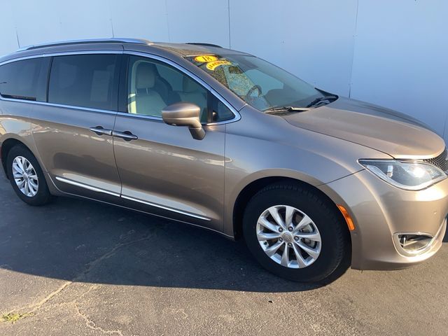 2018 Chrysler Pacifica Touring-L