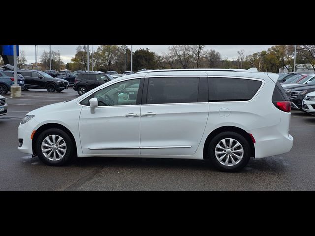 2018 Chrysler Pacifica Touring-L