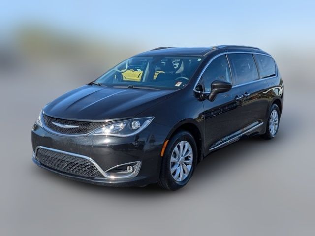 2018 Chrysler Pacifica Touring-L