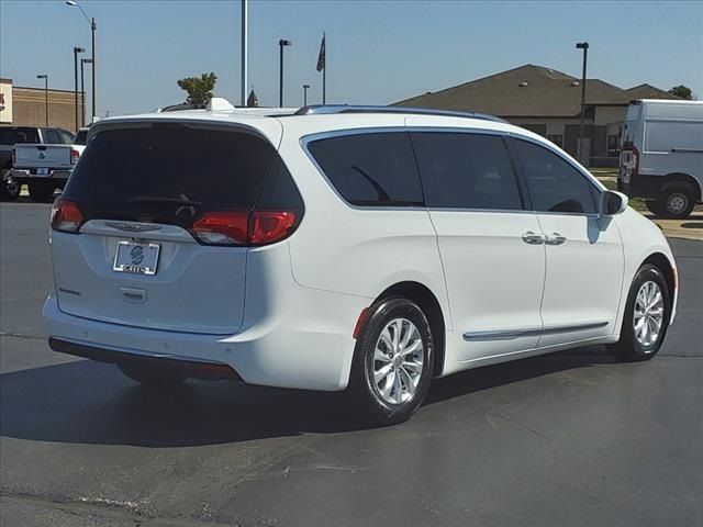 2018 Chrysler Pacifica Touring-L