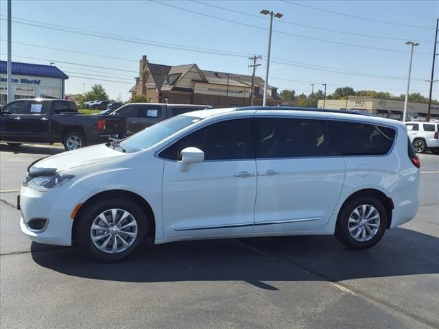 2018 Chrysler Pacifica Touring-L