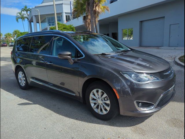 2018 Chrysler Pacifica Touring-L