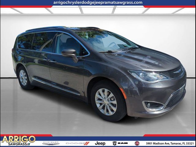 2018 Chrysler Pacifica Touring-L