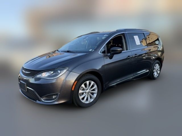 2018 Chrysler Pacifica Touring-L