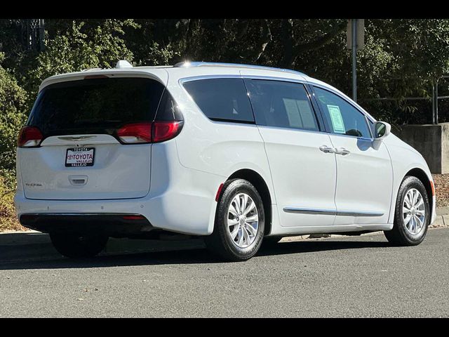 2018 Chrysler Pacifica Touring-L