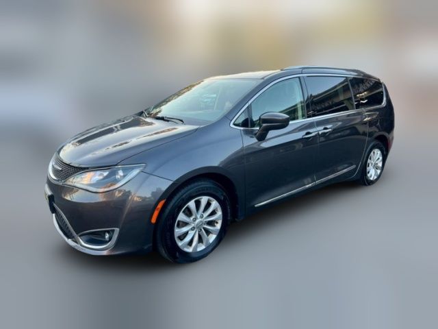 2018 Chrysler Pacifica Touring-L