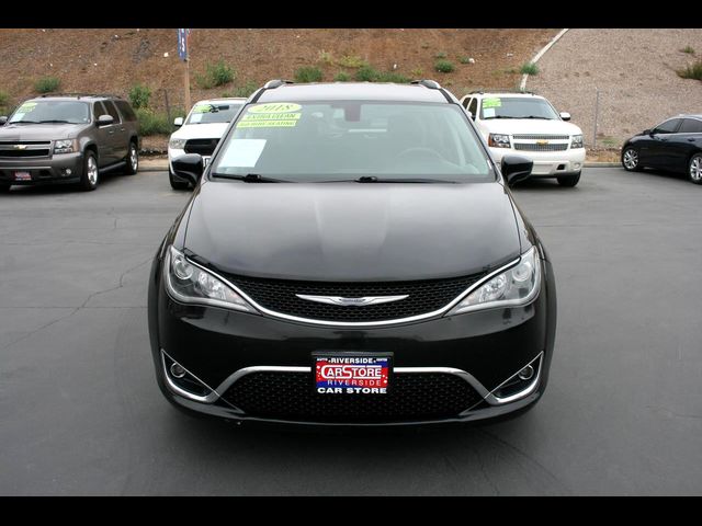 2018 Chrysler Pacifica Touring-L