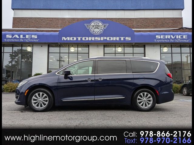 2018 Chrysler Pacifica Touring-L