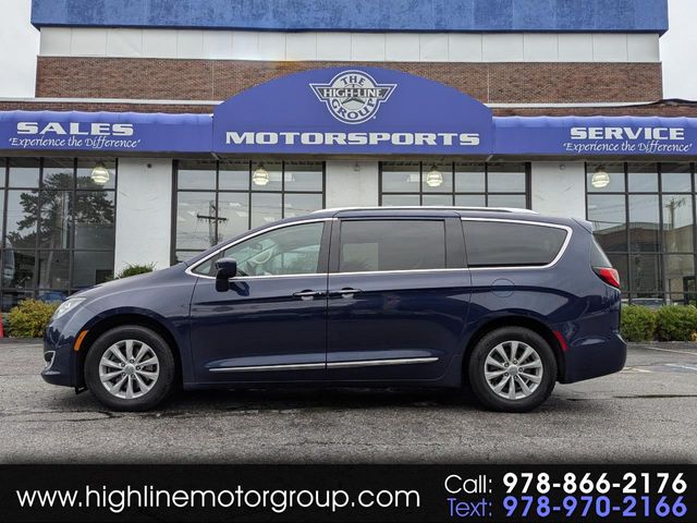 2018 Chrysler Pacifica Touring-L