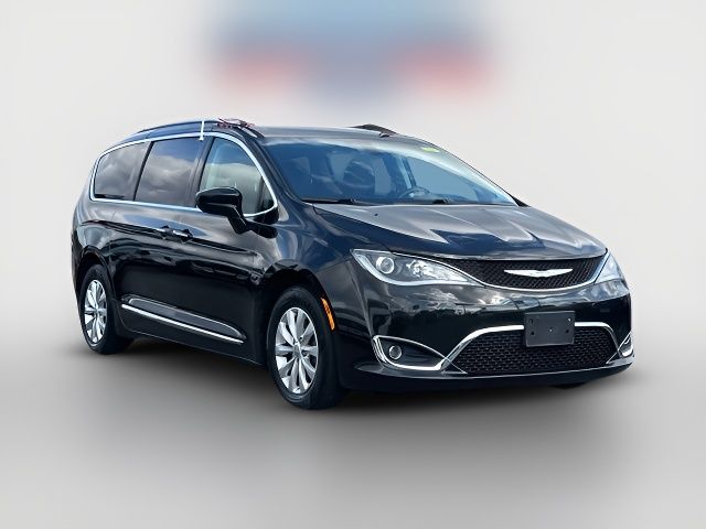 2018 Chrysler Pacifica Touring-L