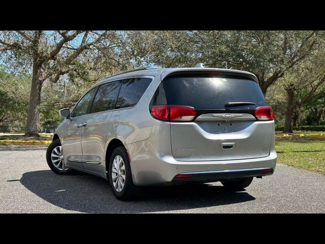 2018 Chrysler Pacifica Touring-L