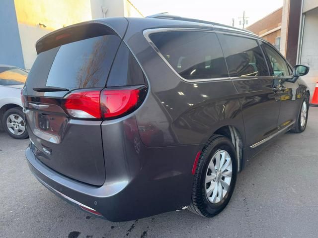 2018 Chrysler Pacifica Touring-L