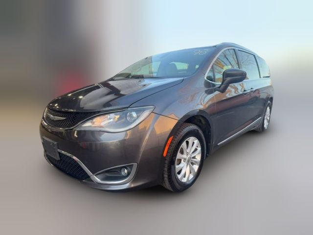 2018 Chrysler Pacifica Touring-L