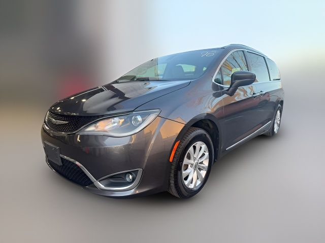 2018 Chrysler Pacifica Touring-L