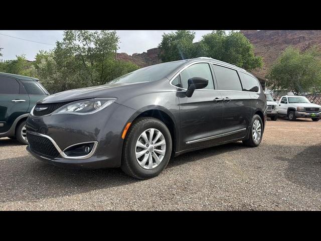 2018 Chrysler Pacifica Touring-L