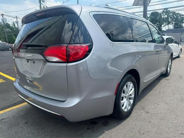 2018 Chrysler Pacifica Touring-L