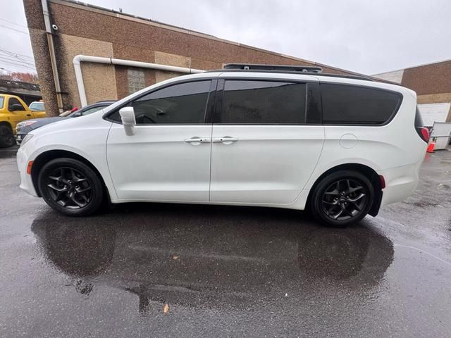 2018 Chrysler Pacifica Touring-L