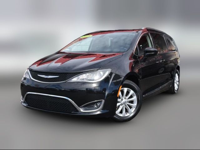 2018 Chrysler Pacifica Touring-L