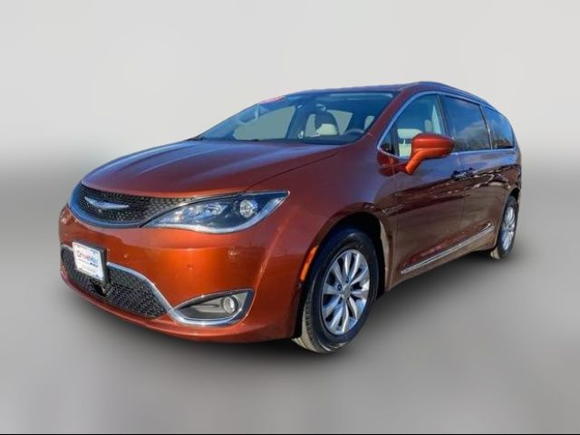 2018 Chrysler Pacifica Touring-L