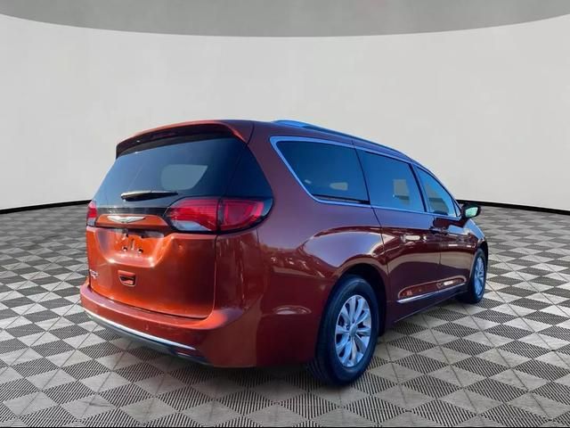 2018 Chrysler Pacifica Touring-L