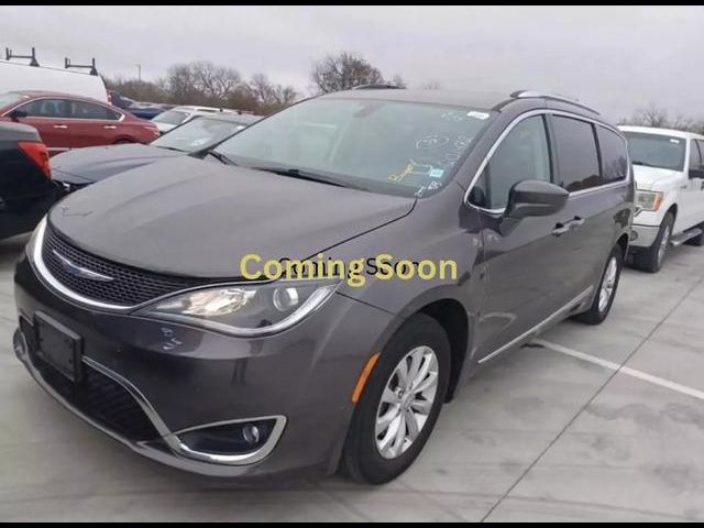 2018 Chrysler Pacifica Touring-L