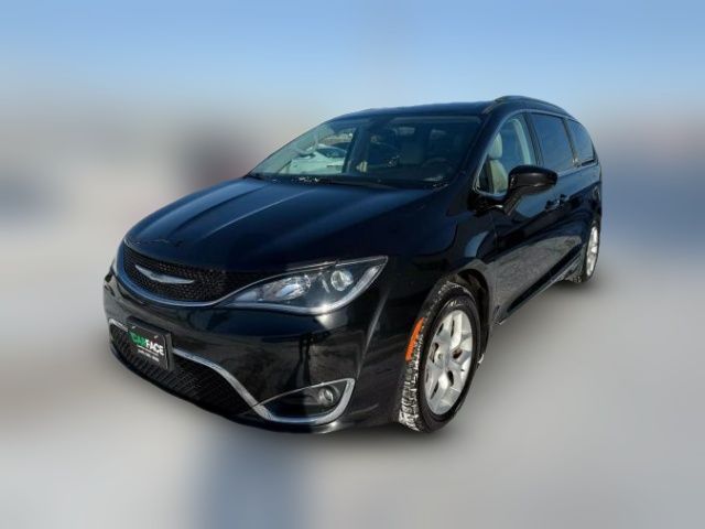 2018 Chrysler Pacifica Touring-L