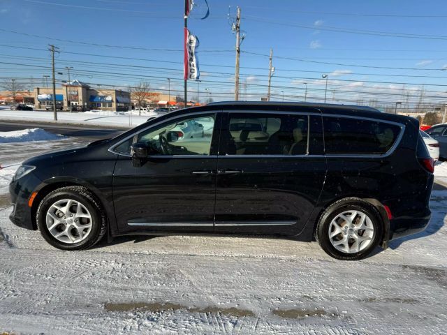 2018 Chrysler Pacifica Touring-L