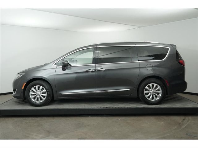 2018 Chrysler Pacifica Touring-L