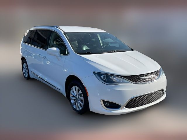 2018 Chrysler Pacifica Touring-L