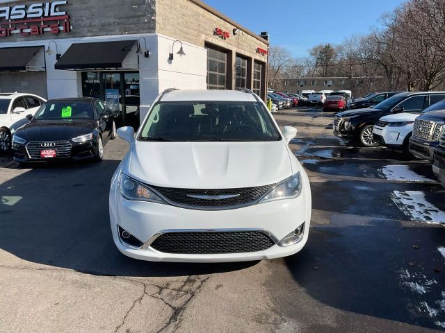 2018 Chrysler Pacifica Touring-L