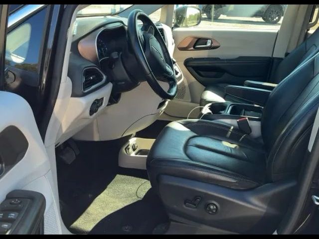 2018 Chrysler Pacifica Touring-L