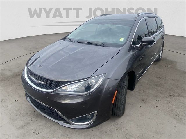 2018 Chrysler Pacifica Touring-L Plus