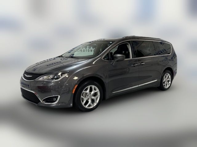 2018 Chrysler Pacifica Touring-L Plus