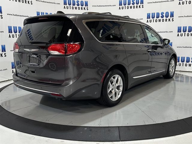 2018 Chrysler Pacifica Touring-L Plus