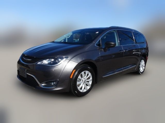 2018 Chrysler Pacifica Touring-L Plus