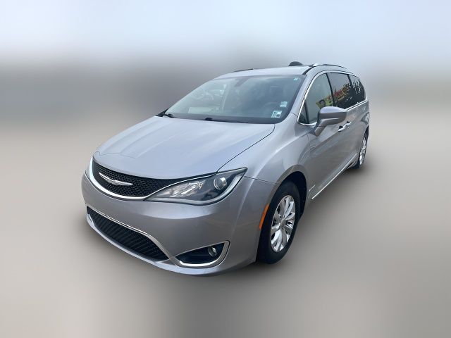 2018 Chrysler Pacifica Touring-L Plus