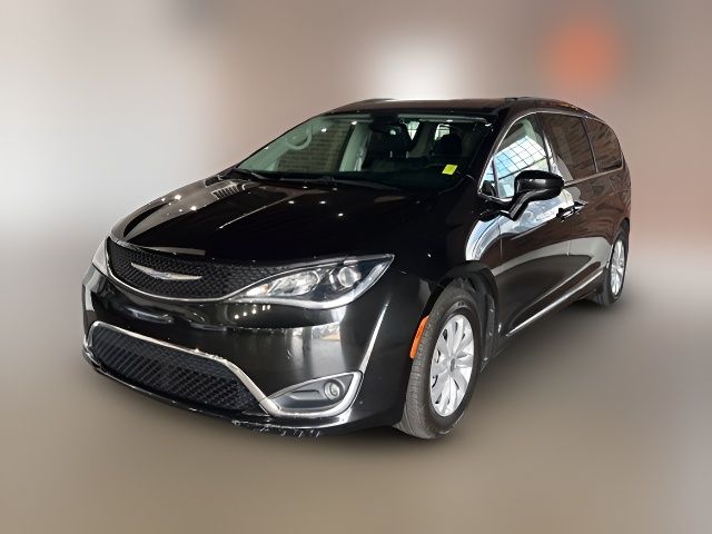 2018 Chrysler Pacifica Touring-L Plus