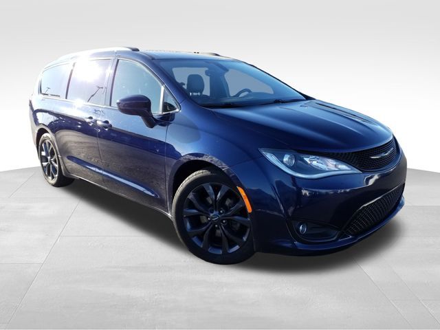 2018 Chrysler Pacifica Touring-L Plus