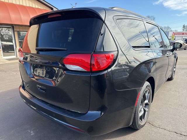 2018 Chrysler Pacifica Touring-L Plus