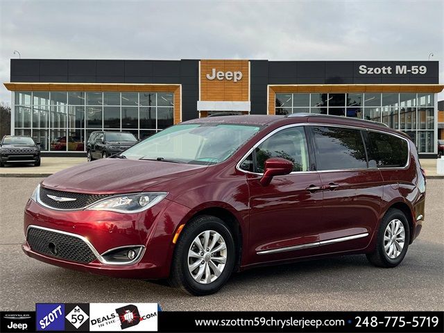 2018 Chrysler Pacifica Touring-L Plus