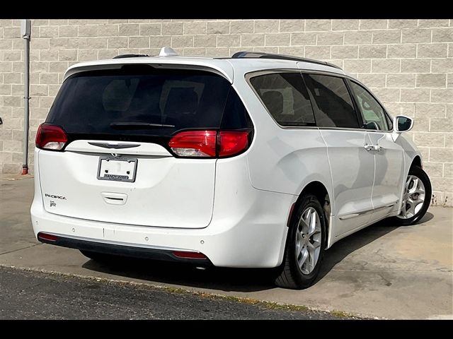 2018 Chrysler Pacifica Touring-L Plus