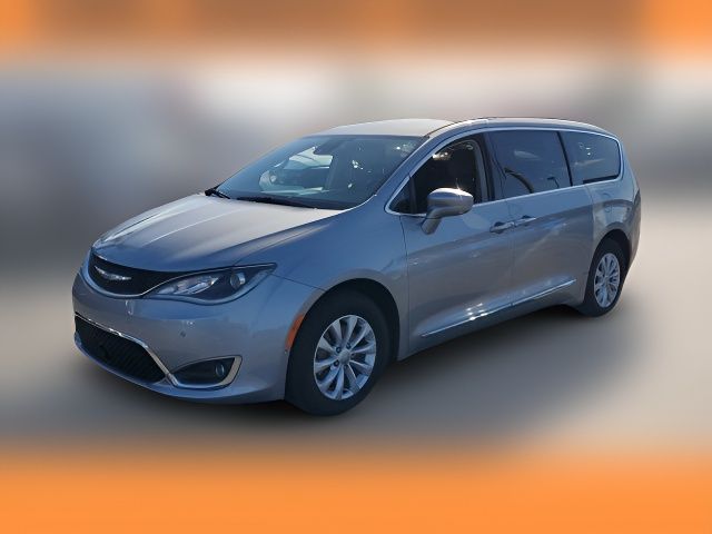 2018 Chrysler Pacifica Touring-L Plus