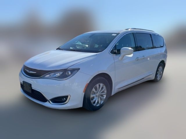 2018 Chrysler Pacifica Touring-L Plus